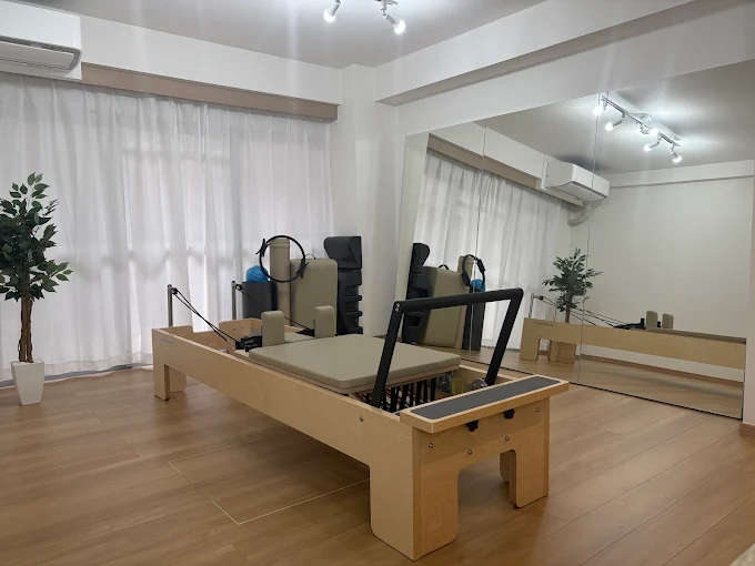 T-THREE 自由が丘店